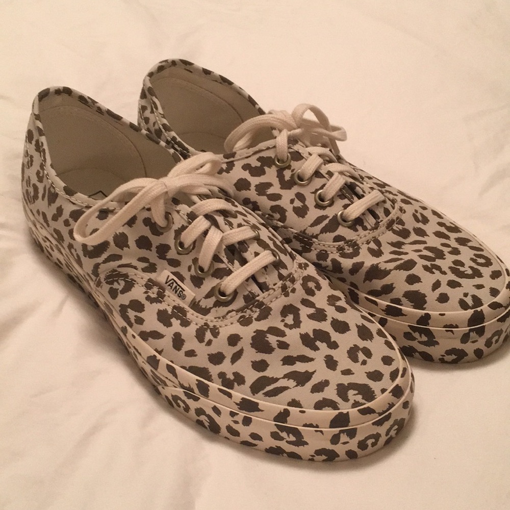 NEW Vans mono print Leopard sneakers 7.5 Authentic